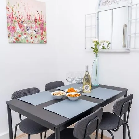 2 Ferienwohnung Am Hafen Neustadt in Holstein
