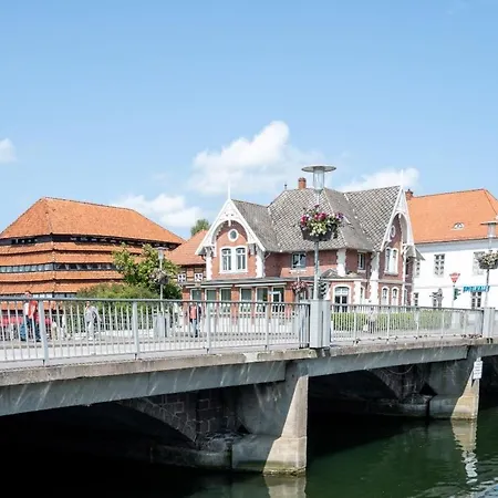 2 Ferienwohnung Am Hafen Apartment